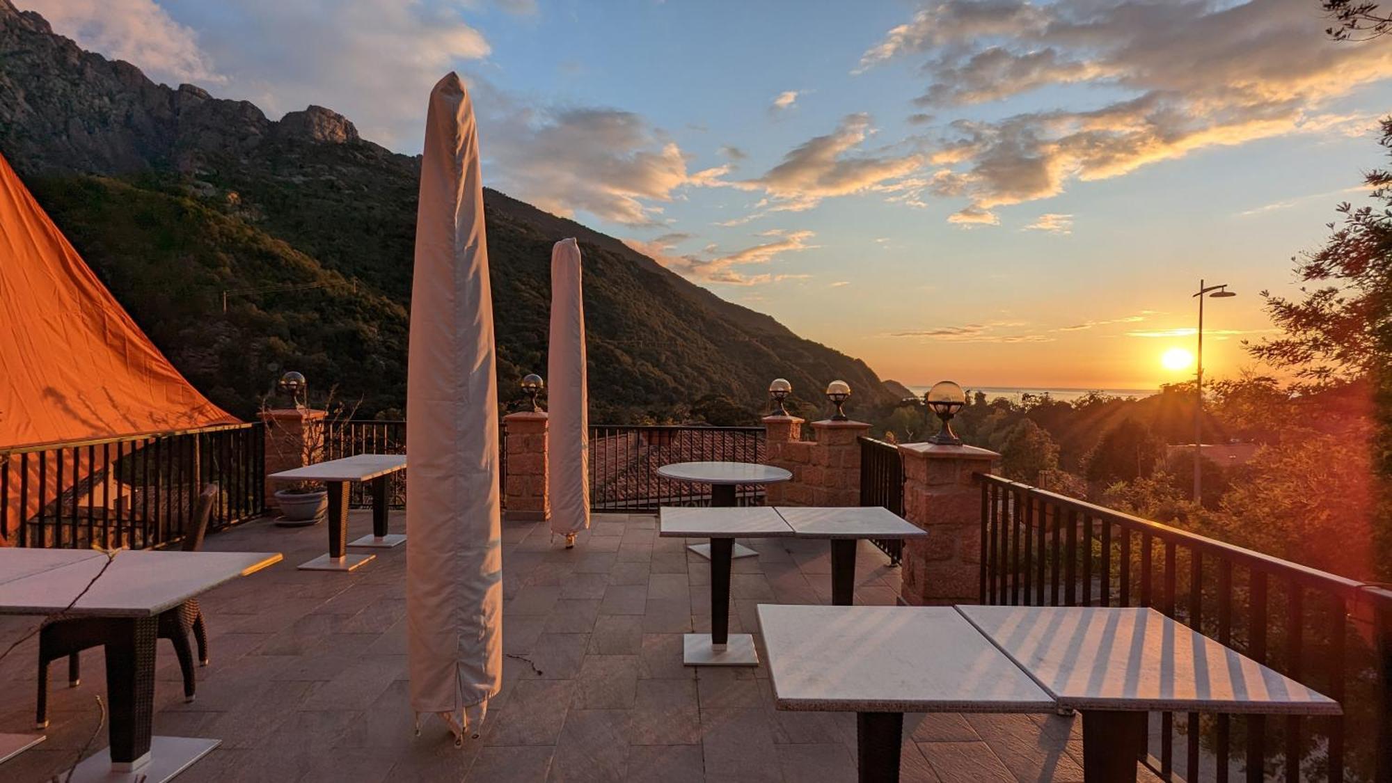 Le Porto T3 55M2 Vue Mer Immeuble Traditionnel En Pierre De Taille Avec Prestations Exceptionnelles Barbecue Ordinateur Videosurveillance Terrasse Panoramique Buitenkant foto