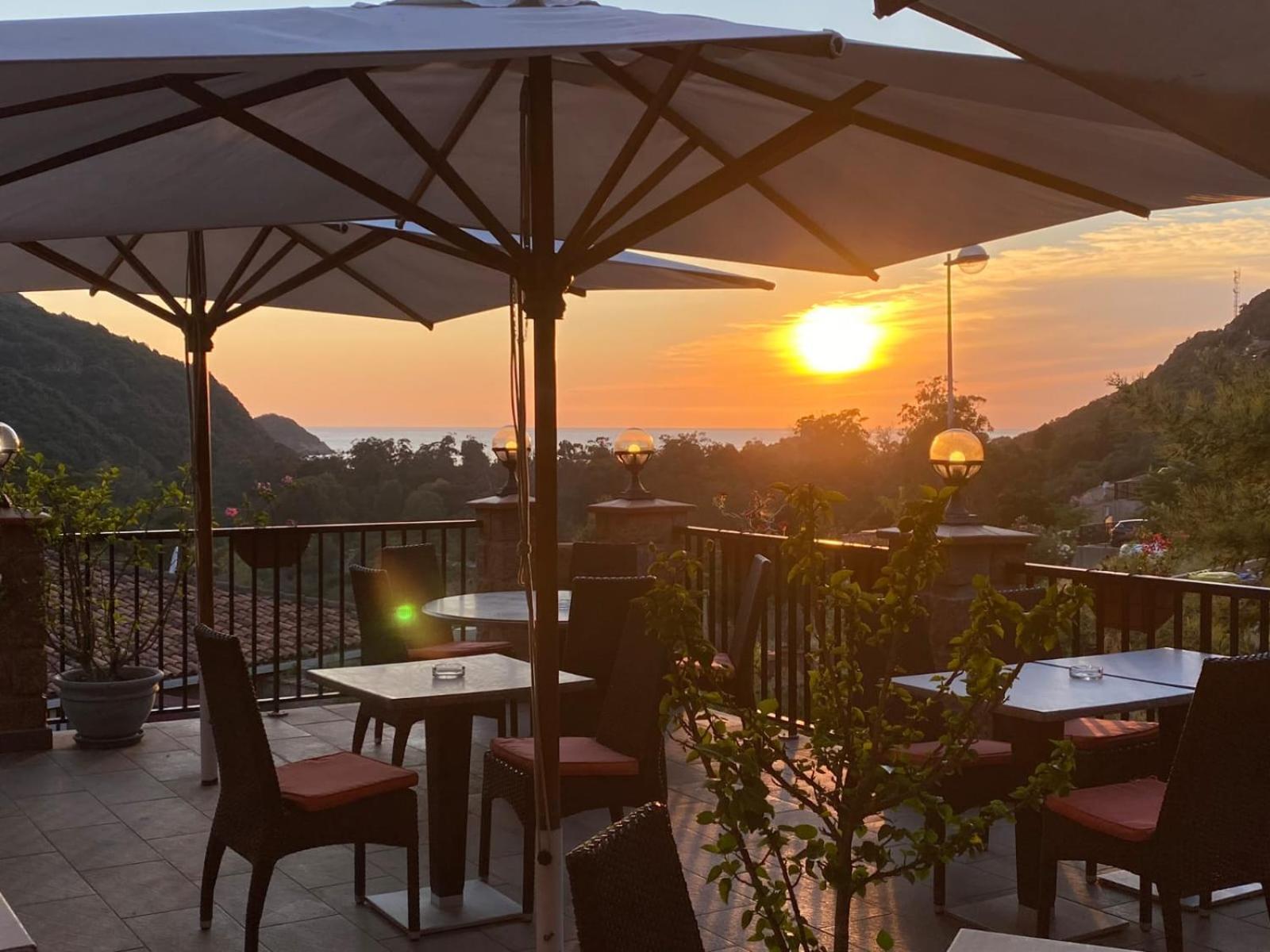 Le Porto T3 55M2 Vue Mer Immeuble Traditionnel En Pierre De Taille Avec Prestations Exceptionnelles Barbecue Ordinateur Videosurveillance Terrasse Panoramique Buitenkant foto